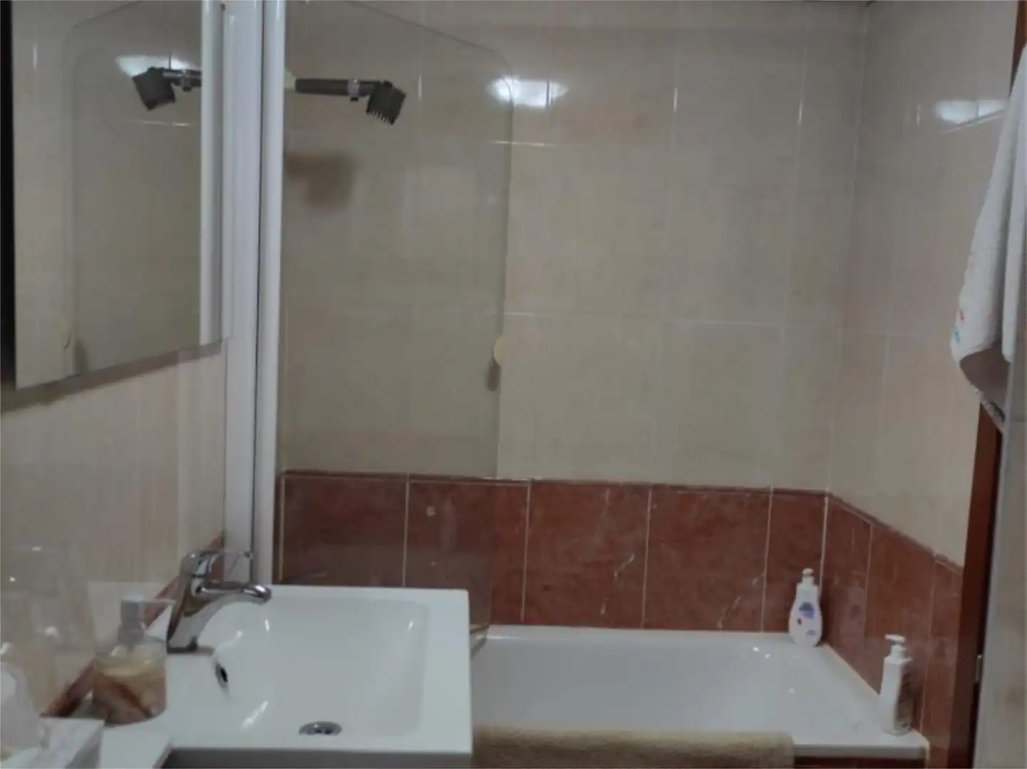 Bathroom of Flat for sale in Murcia  with Air Conditioner, Heating and Parquet flooring