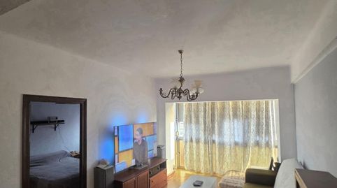 Photo 2 of Flat for sale in Calle Padre Pandelo, 38, San José - San Bernardo, La Línea de la Concepción