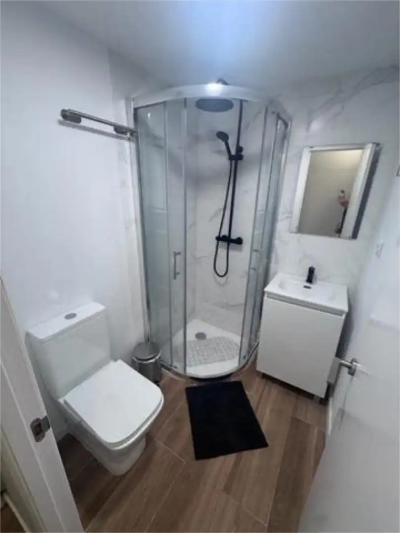 Piso de alquiler en Luanco - Aramar - Antromero Baño de Piso de alquiler en Gozón con Amueblado