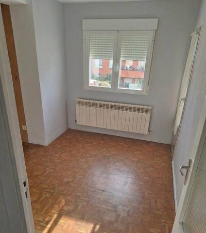 Piso en Venta en Calle Flor, 1 en Avenida Valladolid - Barriada Yagüe