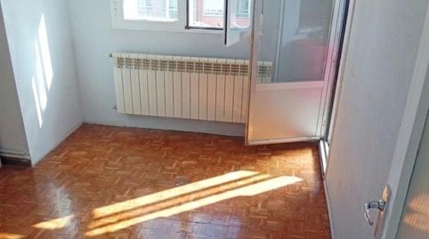 Foto 2 de Piso en venta en Calle Flor, 1, Avenida Valladolid - Barriada Yagüe, Soria Capital
