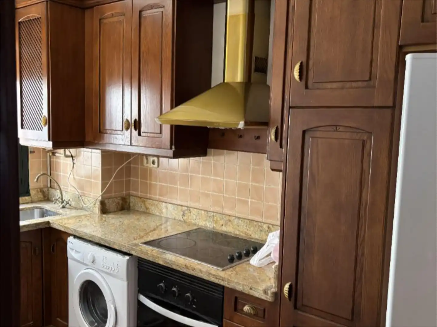 Kitchen of Flat for rent in Sevilla  with Air Conditioner, Parquet flooring and Terrace