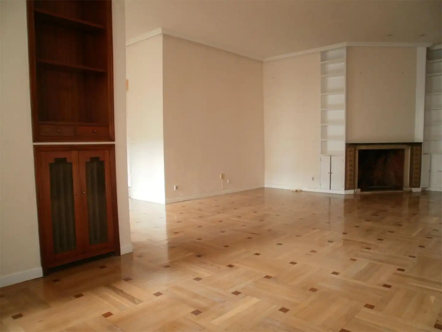 Wohnung zur Miete in Calle del General Oráa, 56, Castellana Wohnzimmer von Wohnung zur Miete in Madrid Capital mit Klimaanlage