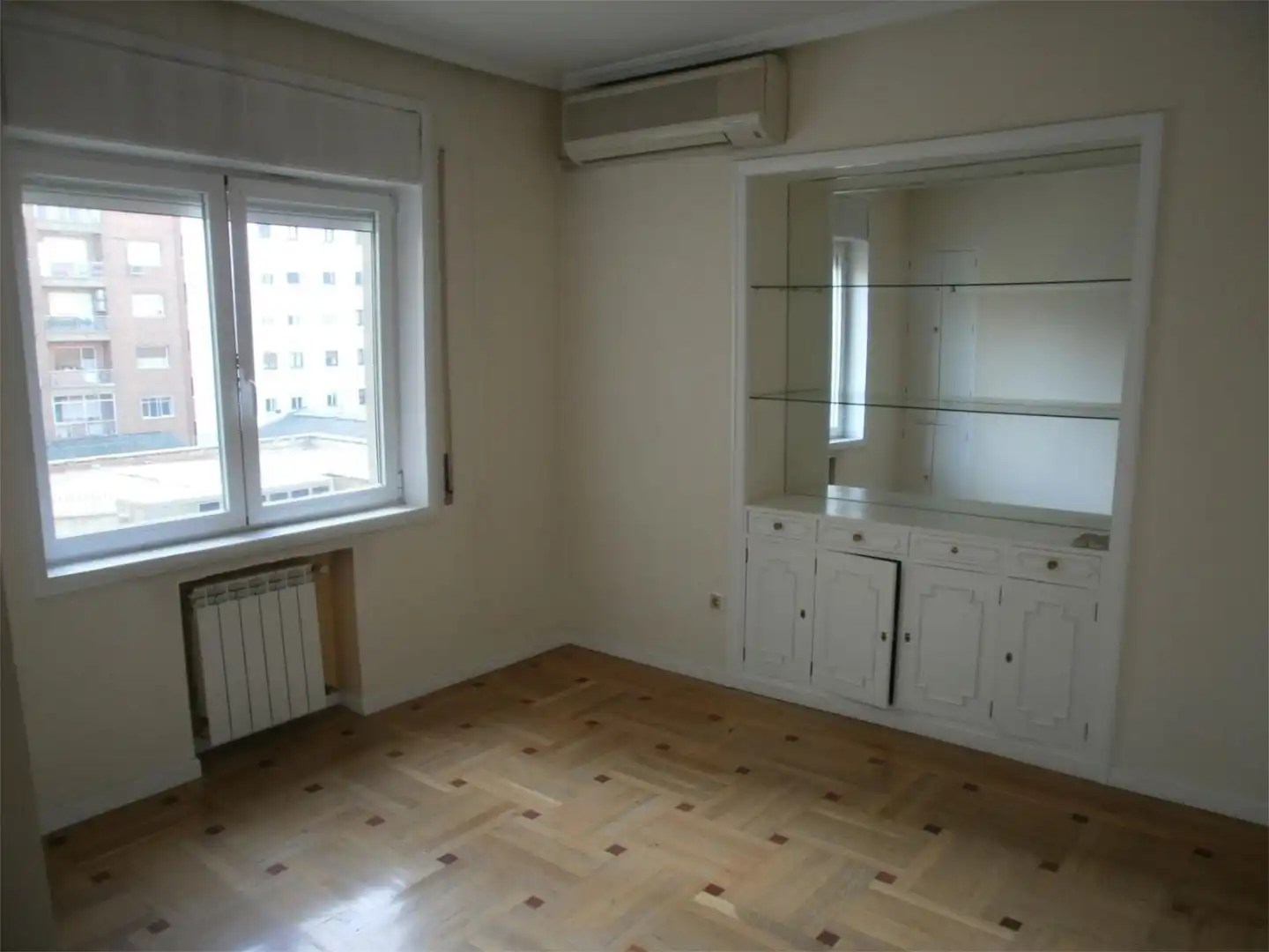 Flat for rent in Calle del General Oráa, 56, Castellana Living room of Flat for rent in Madrid Capital with Air Conditioner