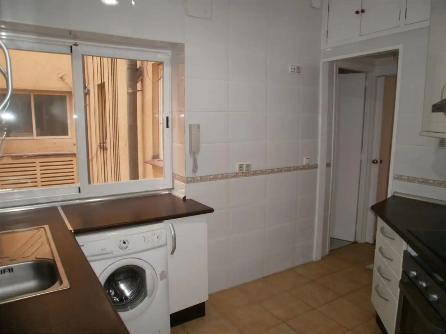 Flat for rent in Calle del General Oráa, 56, Castellana Kitchen of Flat for rent in Madrid Capital with Air Conditioner