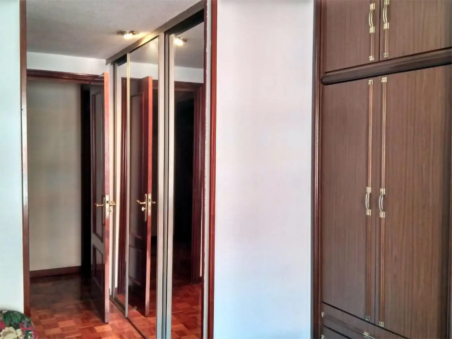 Piso en venta en Plaza de la Albufera, 9, La Avanzada - La Cueva Piso en venta en Fuenlabrada con Aire acondicionado, Calefacción y Jardín privado