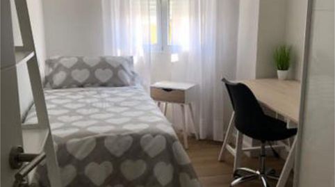 Foto 3 de Piso de alquiler en Ciudad Jardín - Tagarete - El Zapillo, Almería Capital