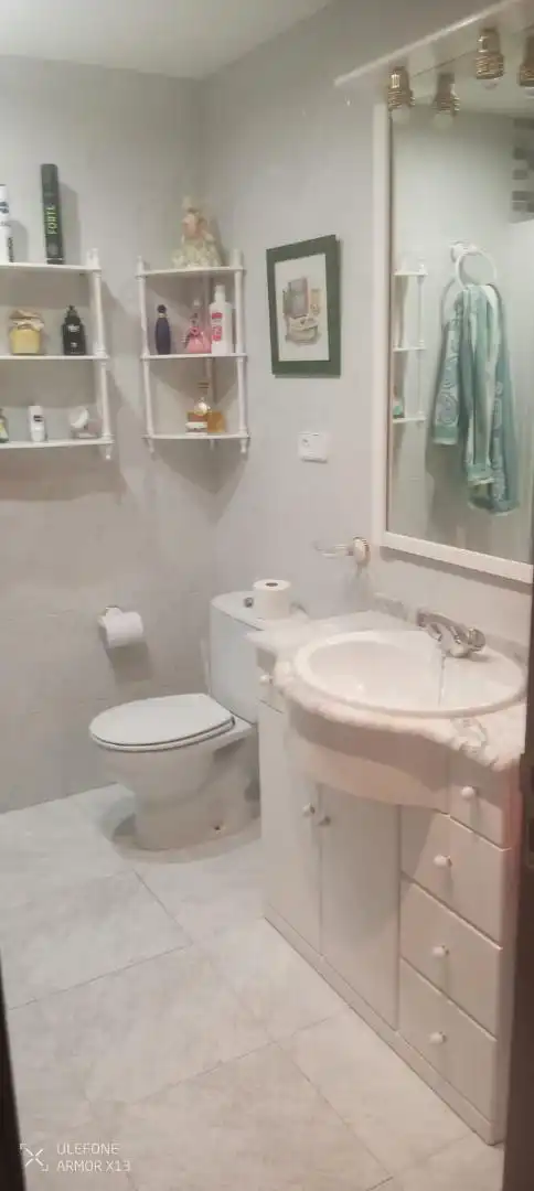 Badezimmer von Wohnung zum Verkauf in Astorga mit Balkon