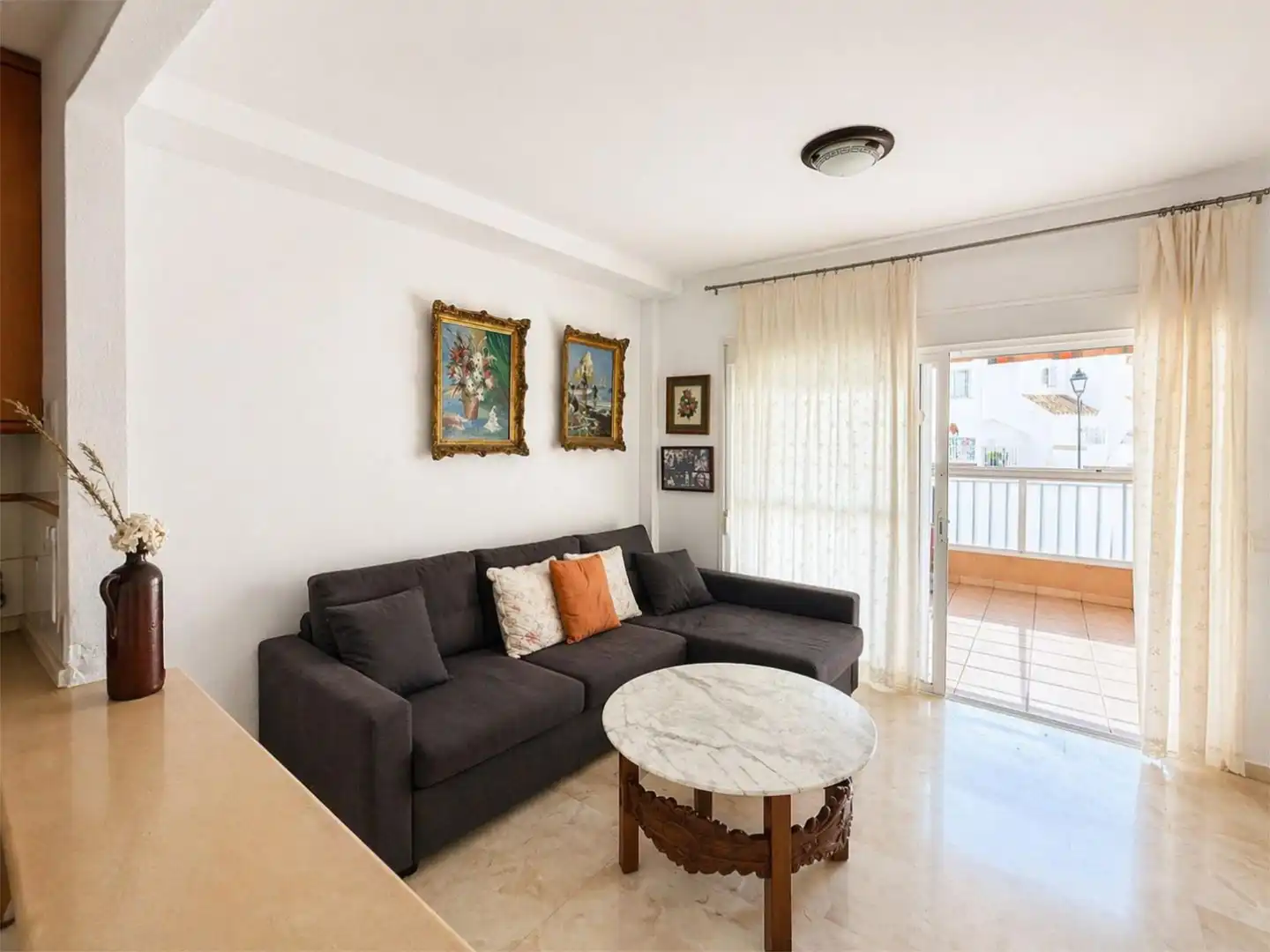 Wohnzimmer von Wohnung zum Verkauf in Casares mit Terrasse, Schwimmbad und Möbliert
