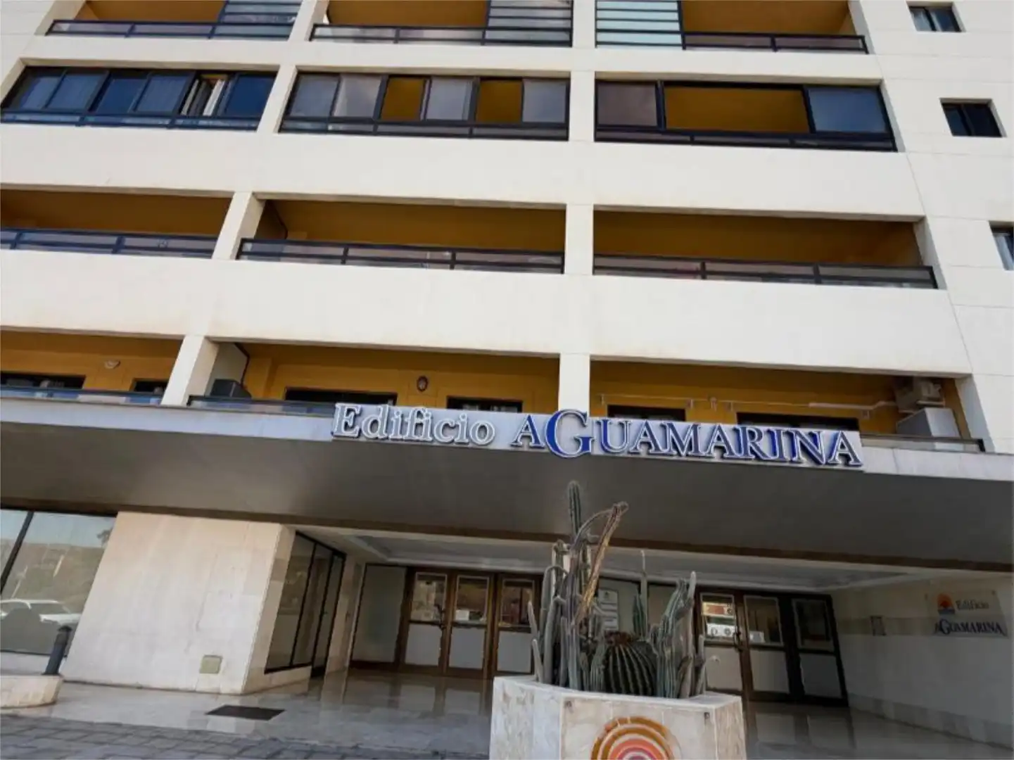 Flat for sale in Avenida del Atlàntico, 5, Golf del Sur - Amarilla Golf Exterior view of Flat for sale in San Miguel de Abona with Air Conditioner, Terrace and Swimming Pool