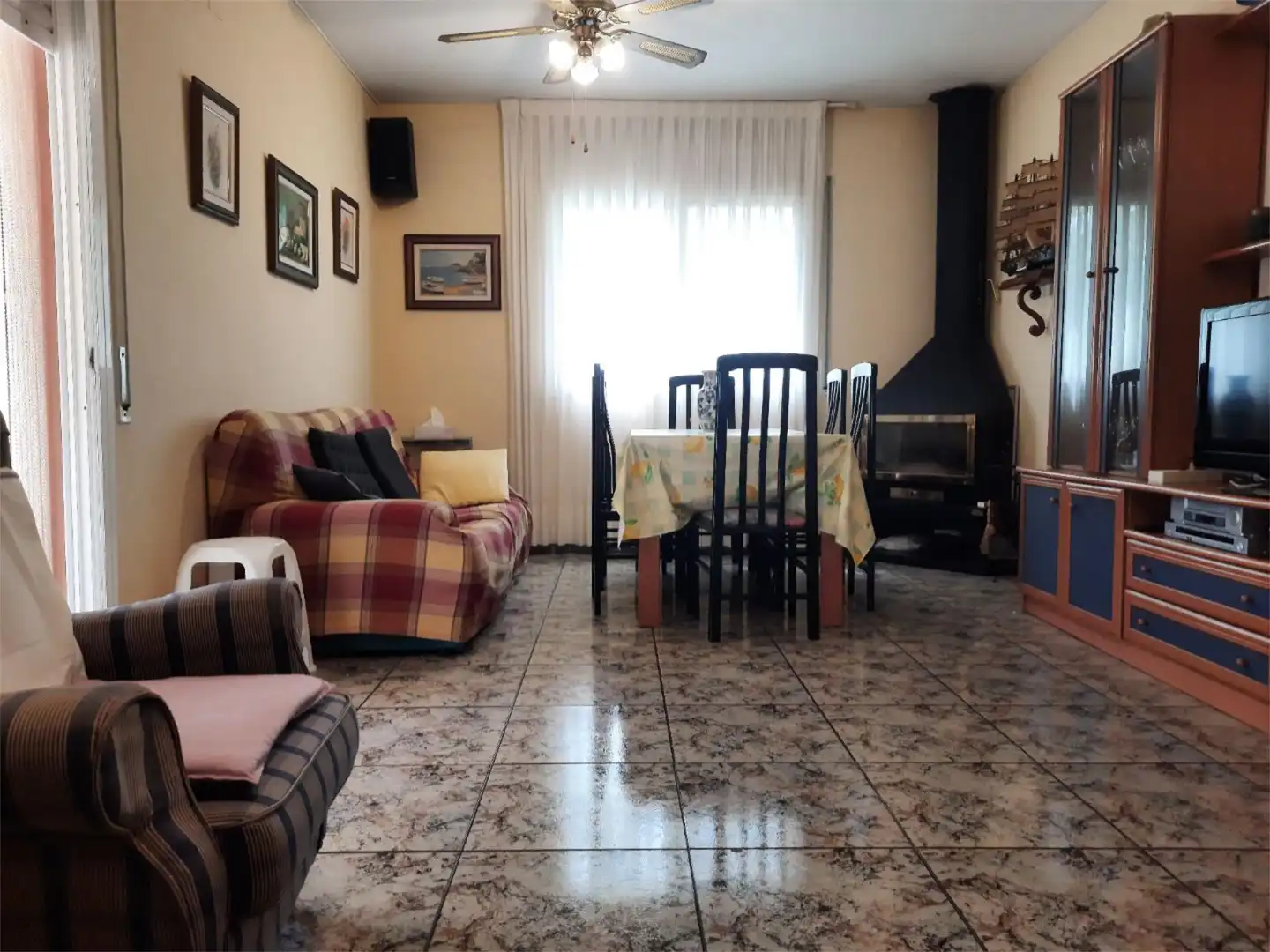 Casa o chalet en venta en Carrer de L’ordre de Sant Jordi, 34, Calafat Sala de estar de Casa o chalet en venta en L'Ametlla de Mar con Aire acondicionado, Terraza y Piscina