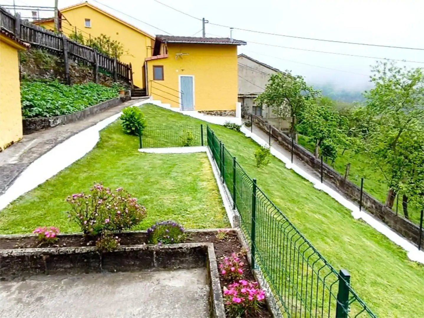 Flat for sale in Aldea Tablao, 20, Mieres (Asturias) Garden of Flat for sale in Mieres (Asturias) with Terrace and Balcony