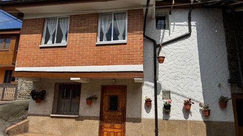 Foto 2 de Piso en venta en Aldea Tablao, 20, Zona Rural, Mieres (Asturias)
