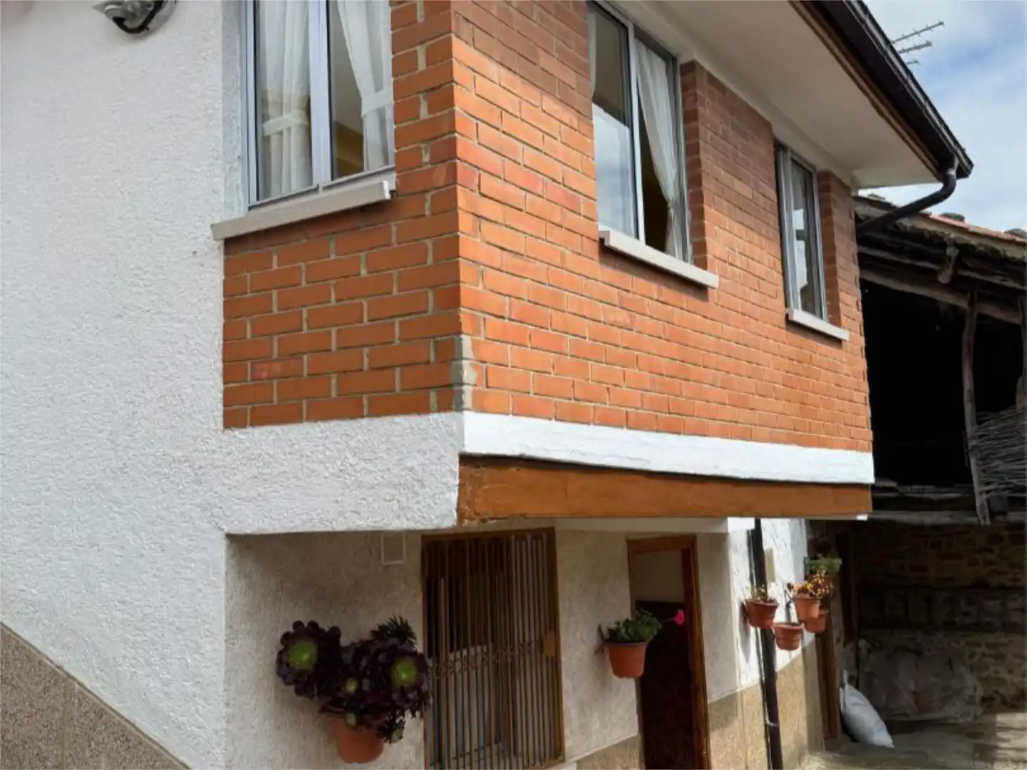 Flat for sale in Aldea Tablao, 20, Mieres (Asturias) Exterior view of Flat for sale in Mieres (Asturias) with Terrace and Balcony