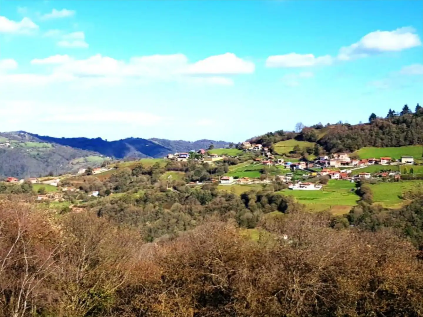 Flat for sale in Aldea Tablao, 20, Mieres (Asturias) Exterior view of Flat for sale in Mieres (Asturias) with Terrace and Balcony
