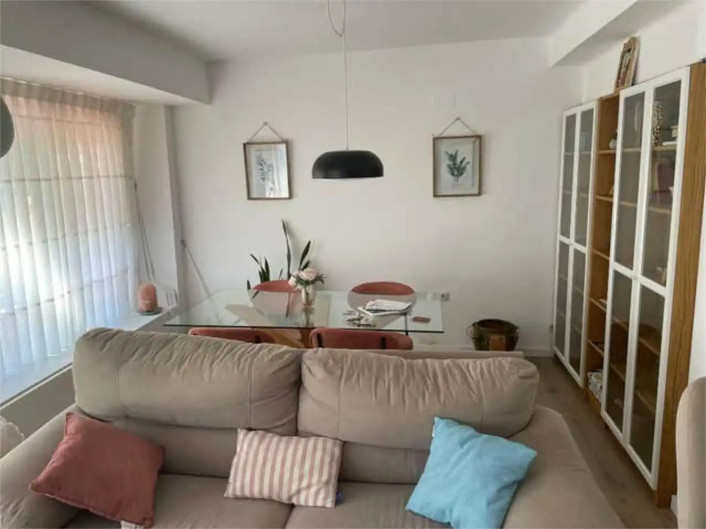 Apartamento de alquiler en Mont-Olivet Comedor de Apartamento de alquiler en Valencia Capital