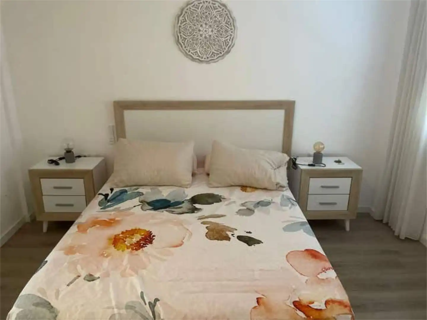 Apartamento de alquiler en Mont-Olivet Habitación de Apartamento de alquiler en Valencia Capital