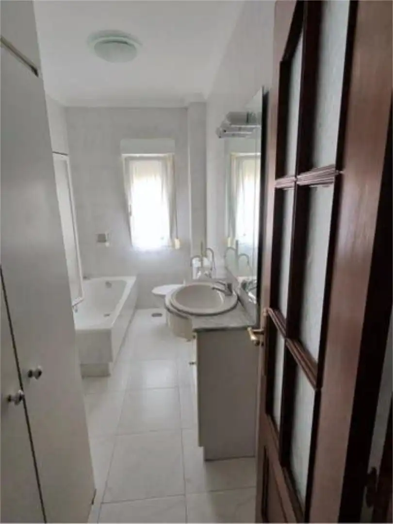 Piso en venta en Liencres Baño de Piso en venta en Piélagos con Amueblado