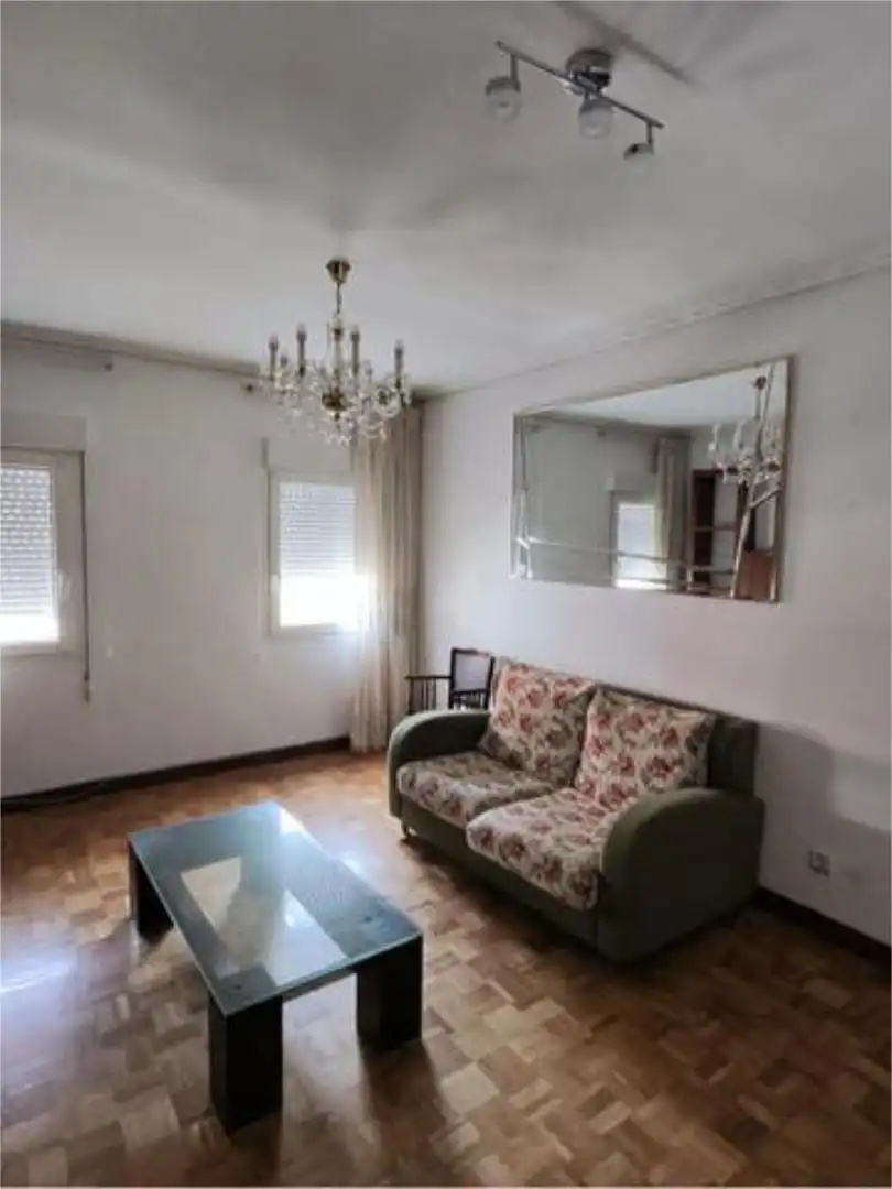 Piso en venta en Liencres Sala de estar de Piso en venta en Piélagos con Amueblado