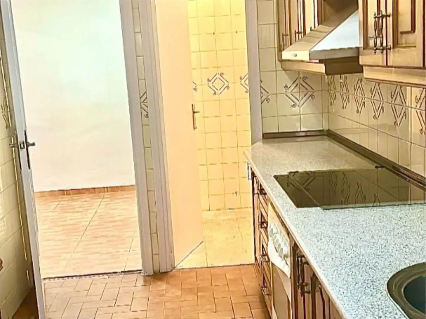 Piso en venta en Calle Julio Moreno Dávila, 2, Cartuja Cocina de Piso en venta en Granada Capital con Balcón