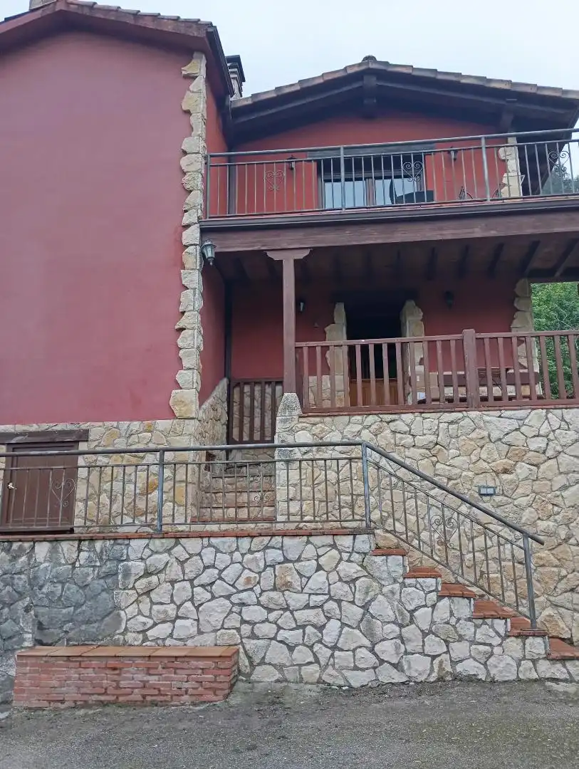 Vista exterior de Casa adosada de alquiler en Villaviciosa con Jardín privado, Terraza y Trastero