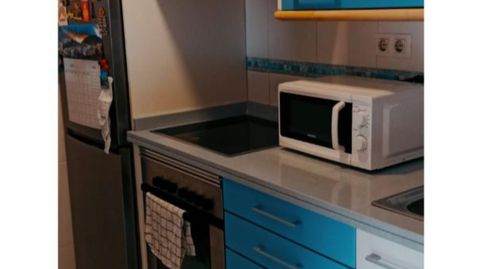 Foto 2 de Piso de alquiler en Avenida Médico Ricardo Ferre, 42, Paus - Poligono San Blas, Alicante / Alacant