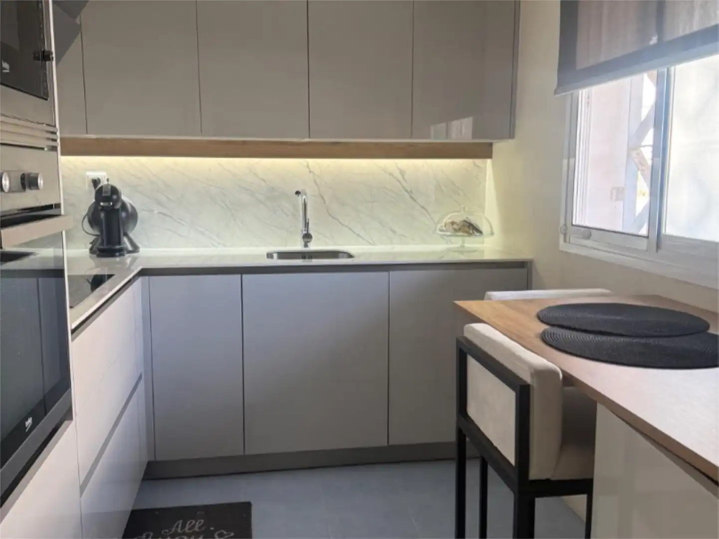 Wohnung zum Verkauf in Lugar Pp Pajarete, 32b, San Bernabé Küche von Wohnung zum Verkauf in Algeciras mit Klimaanlage, Terrasse und Schwimmbad