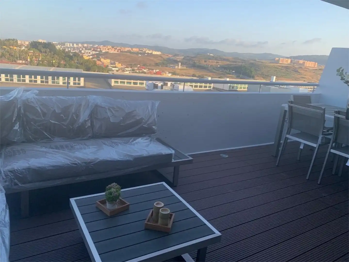 Wohnung zum Verkauf in Lugar Pp Pajarete, 32b, San Bernabé Terrasse von Wohnung zum Verkauf in Algeciras mit Klimaanlage, Terrasse und Schwimmbad