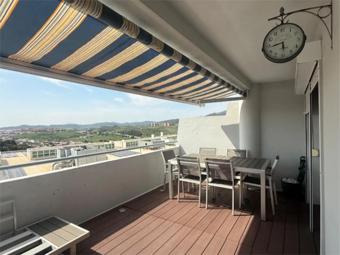 Wohnung zum Verkauf in Lugar Pp Pajarete, 32b, San Bernabé Terrasse von Wohnung zum Verkauf in Algeciras mit Klimaanlage, Terrasse und Schwimmbad
