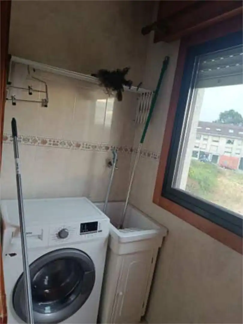Pis en venda a A Capela Bany de Pis en venda en A Capela amb Calefacció, Terrassa i Traster