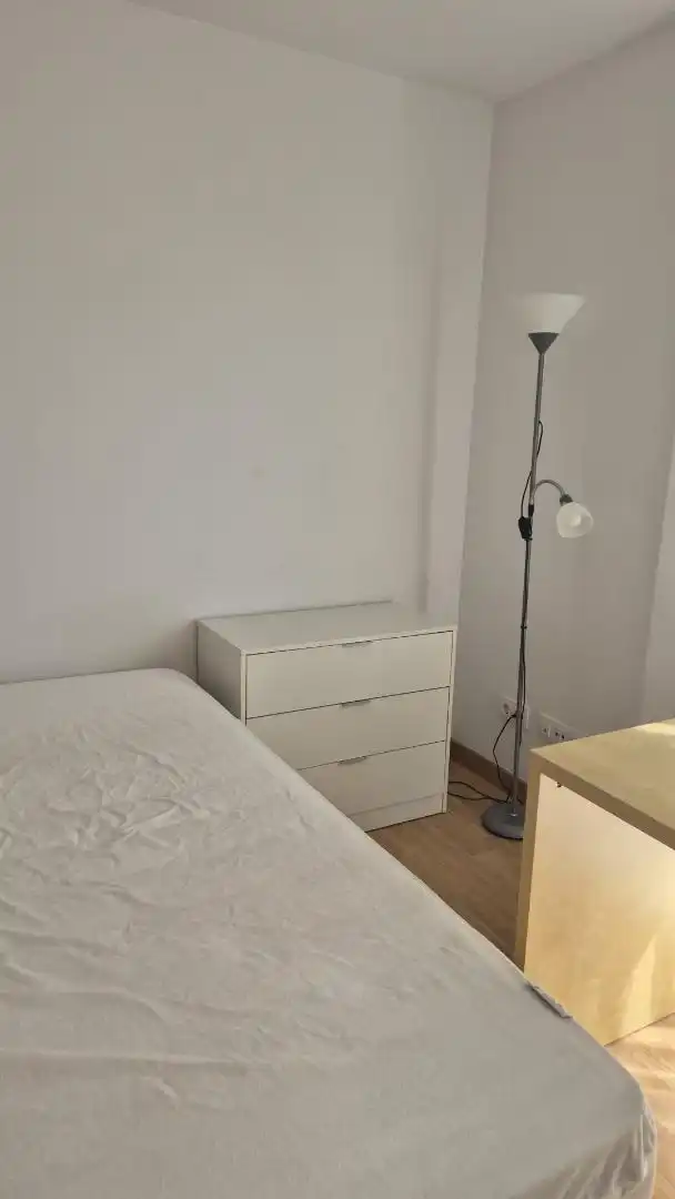 Room in Camí de Muntanya, 373, Es Pil·larí Bedroom of Flat for share in Palma de Mallorca