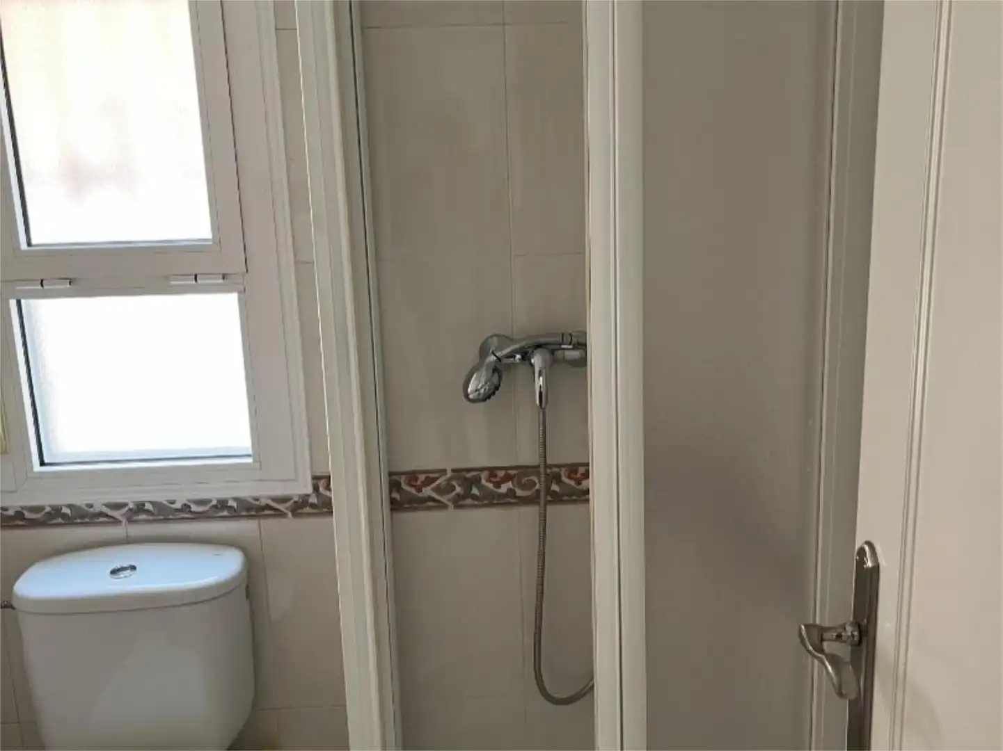 Apartamento en venta en Calle Islas Columbretes, 3, Los Alcázares Baño de Apartamento en venta en Los Alcázares con Aire acondicionado, Terraza y Piscina