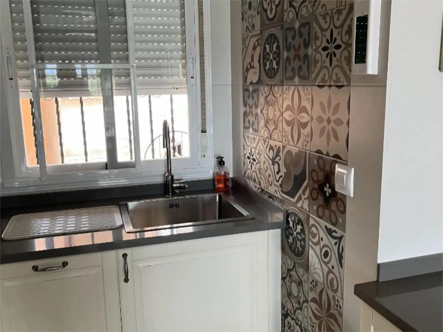 Apartamento en venta en Calle Islas Columbretes, 3, Los Alcázares Cocina de Apartamento en venta en Los Alcázares con Aire acondicionado, Terraza y Piscina