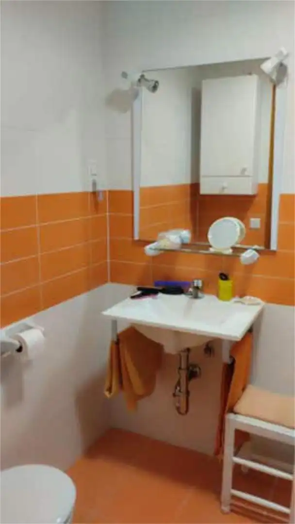 Casa adosada de alquiler en Campoamor Baño de Casa adosada de alquiler en Orihuela con Jardín privado y Piscina