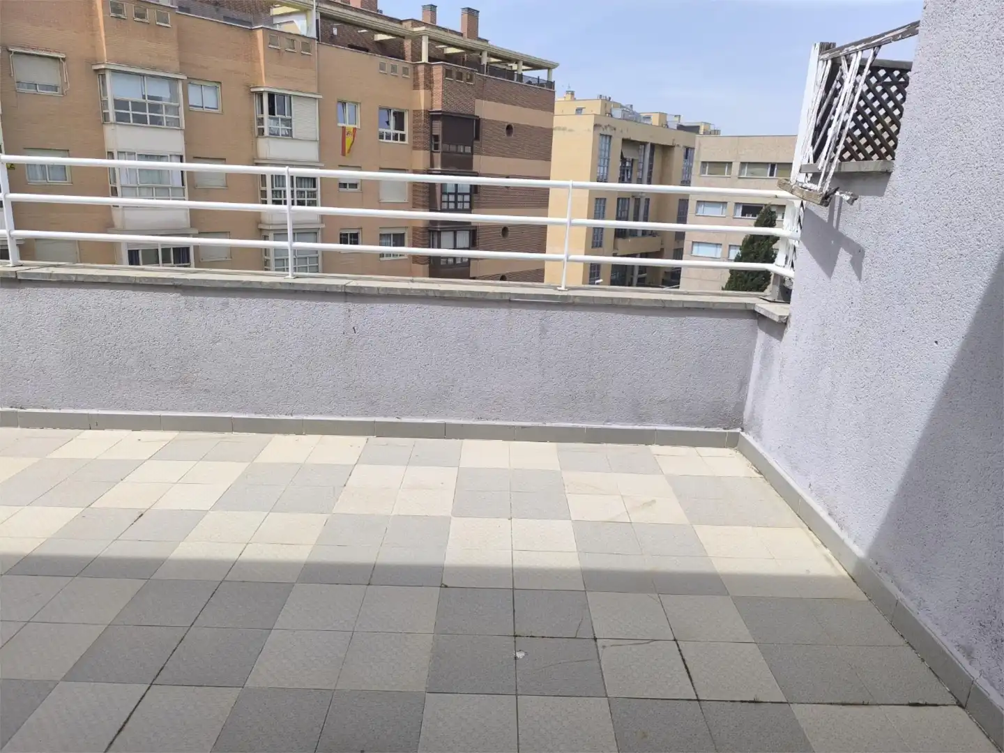 Àtic en venda a Calle de Nanclares de Oca, 26, Rejas Terrassa de Àtic en venda en Madrid Capital amb Aire condicionat, Terrassa i Piscina