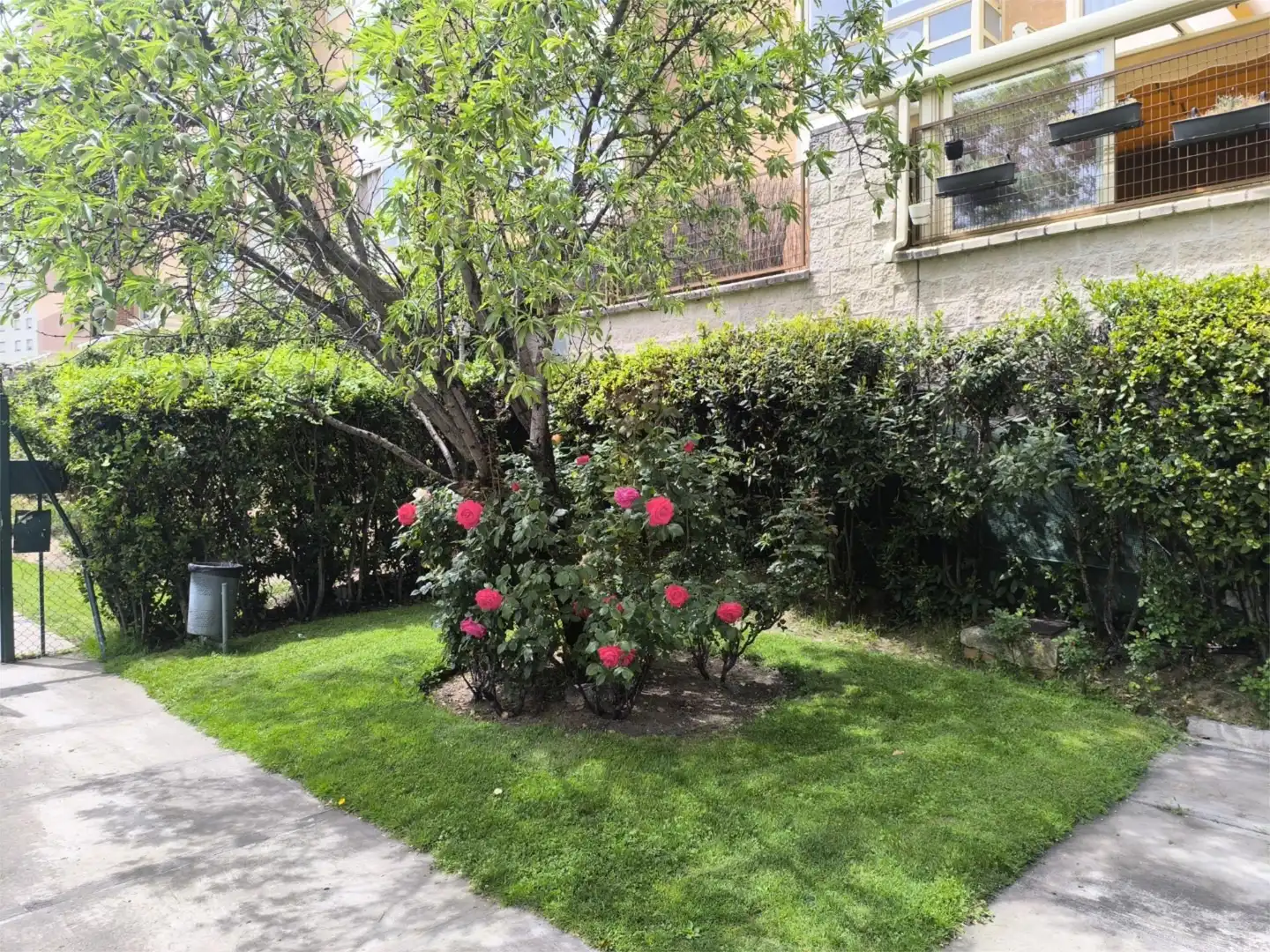 Àtic en venda a Calle de Nanclares de Oca, 26, Rejas Jardí de Àtic en venda en Madrid Capital amb Aire condicionat, Terrassa i Piscina