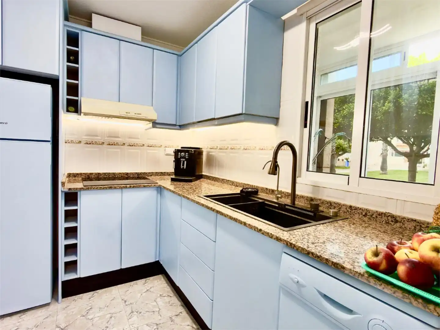 Cocina de Casa adosada en venta en Torrevieja con Aire acondicionado, Terraza y Piscina