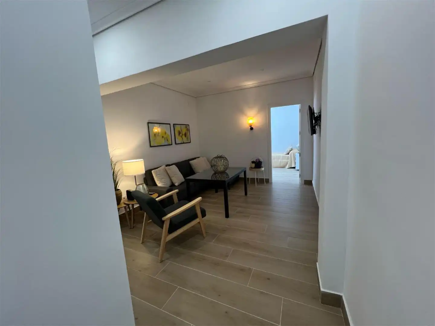 Room in Calle José María Valdenebro, 6, Ciudad Jardín - Zoco
