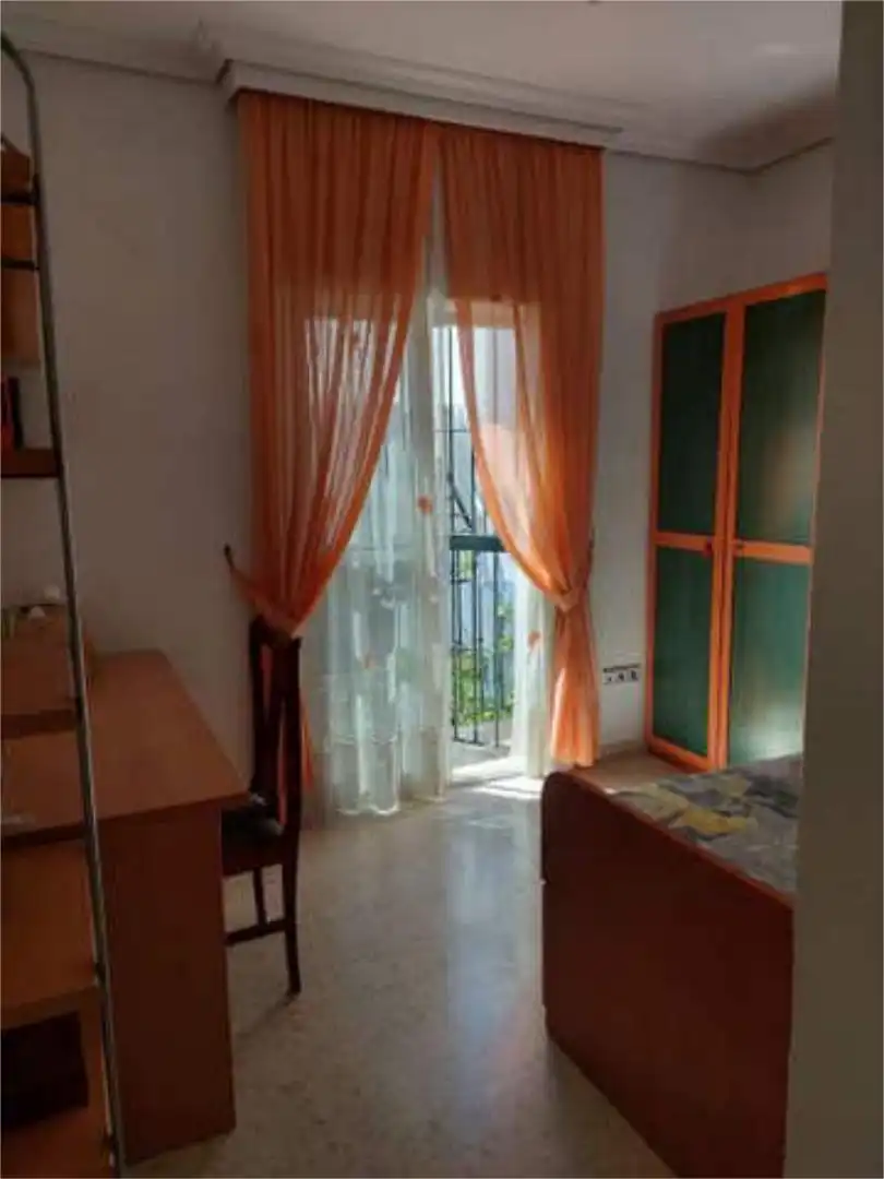 Habitació a Santa Eufemia