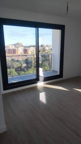 Piso en Venta en Calle Deportista Pitu Perramón, 1 en Paus - Poligono San Blas