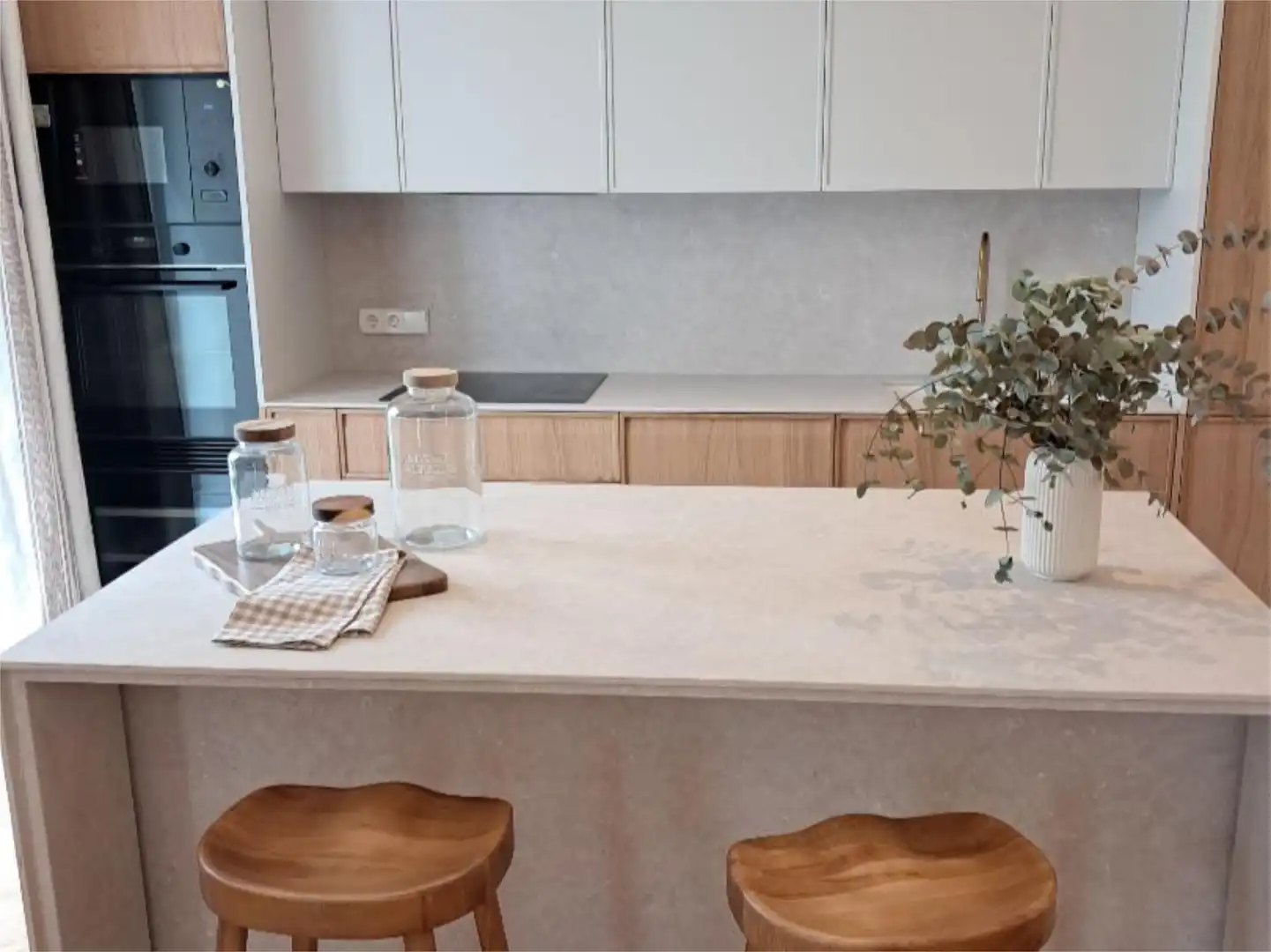 Piso en venta en Calle de la Anunciación, 12, Niño Jesús Cocina de Piso en venta en Madrid Capital con Aire acondicionado