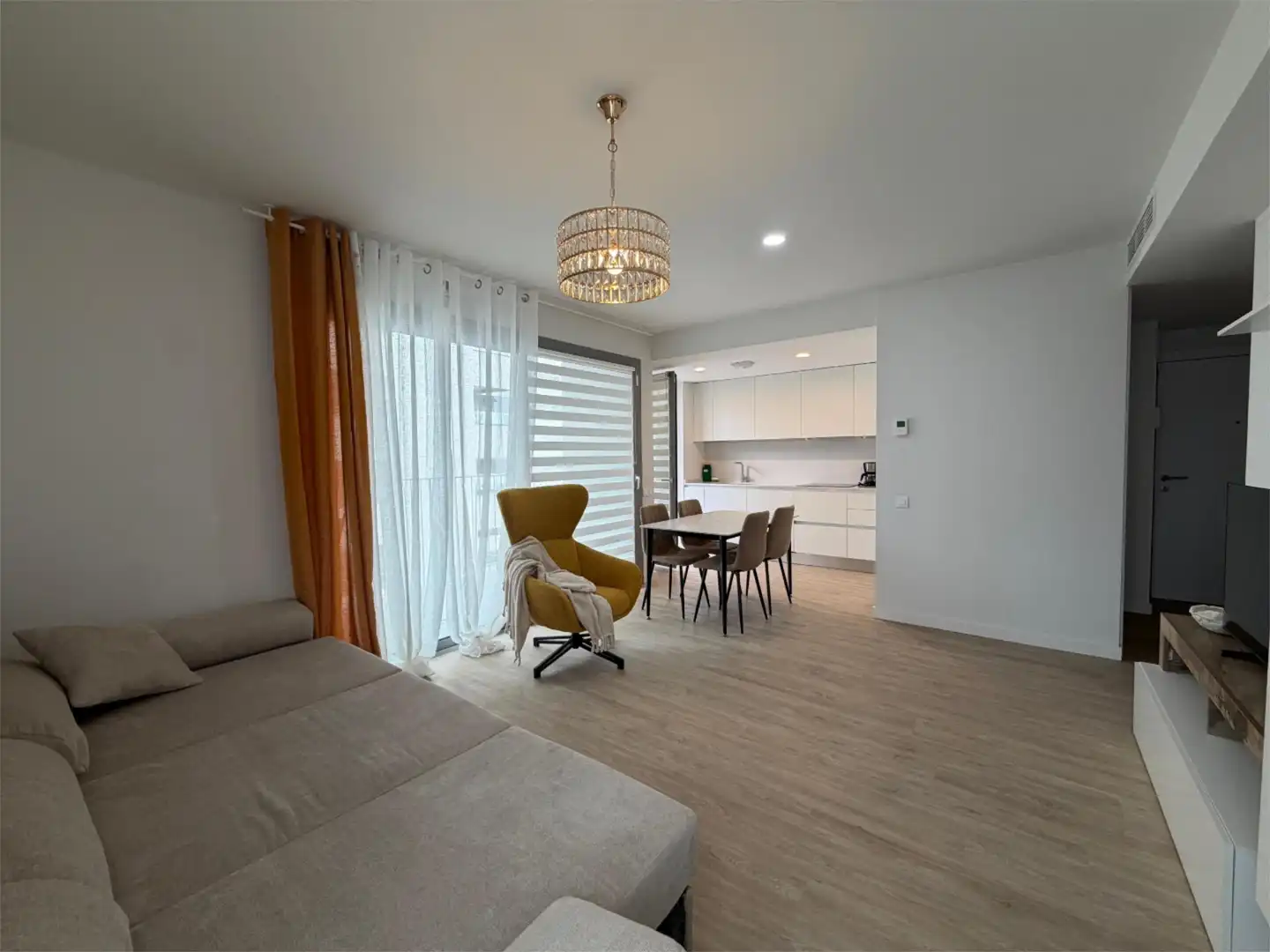 Piso de alquiler en Calle Profesor Ludovico Correa, 1, Benalúa Sala de estar de Piso de alquiler en Alicante / Alacant con Aire acondicionado, Calefacción y Parquet