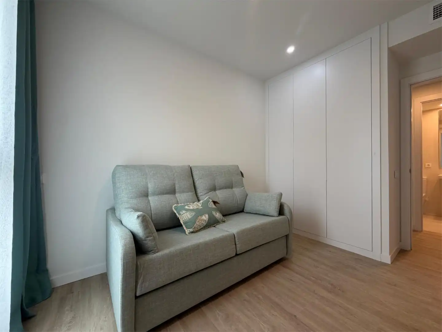 Piso de alquiler en Calle Profesor Ludovico Correa, 1, Benalúa Sala de estar de Piso de alquiler en Alicante / Alacant con Aire acondicionado, Calefacción y Parquet