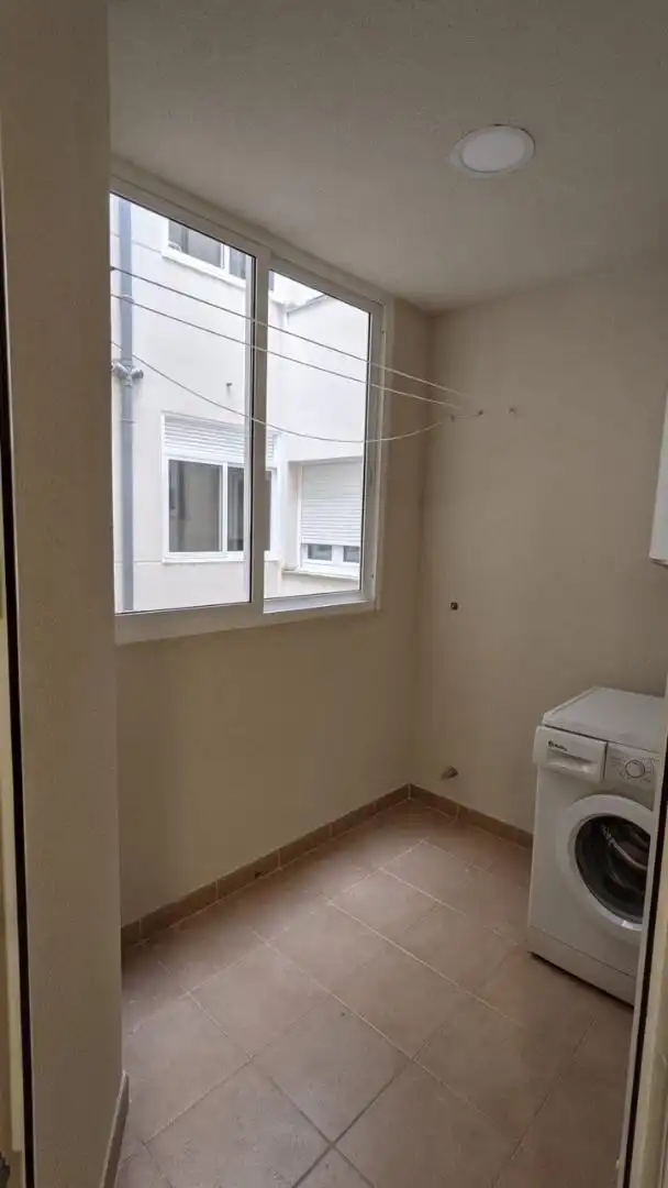 Piso en venta en Camiño Da Igrexa B, 2, Viveiro Terraza de Piso en venta en Viveiro con Piscina