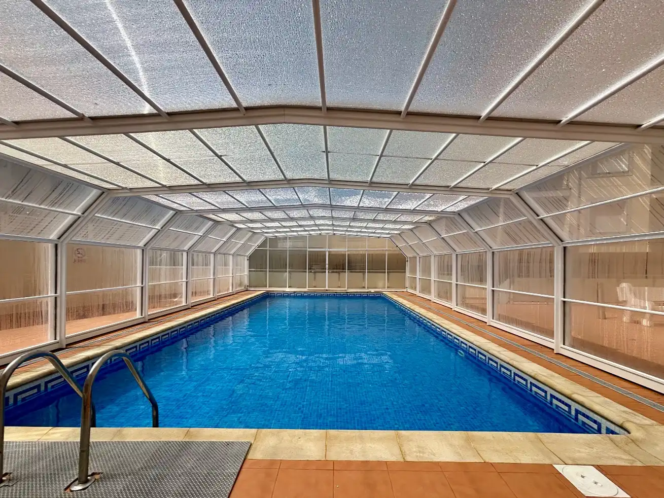 Piso en venta en Camiño da Igrexa B, 2, Viveiro Piscina de Piso en venta en Viveiro con Calefacción, Trastero y Piscina