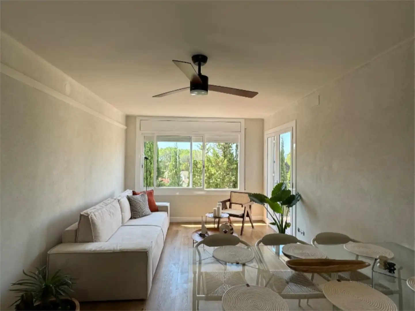 Wohnzimmer von Wohnung zur Miete in Palafrugell