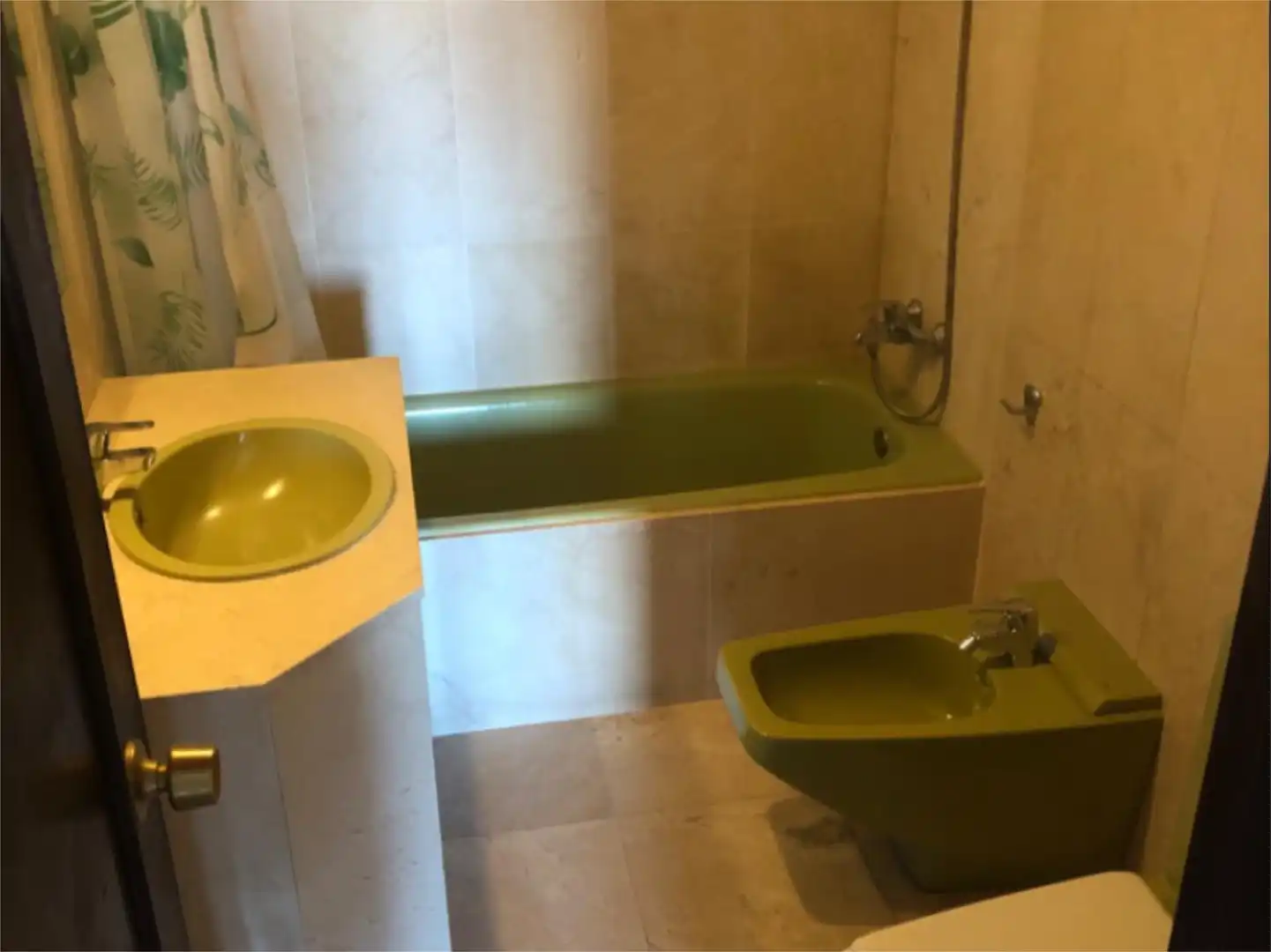 Badezimmer von Wohnung zur Miete in Madrid mit Heizung, Parkett und Terrasse