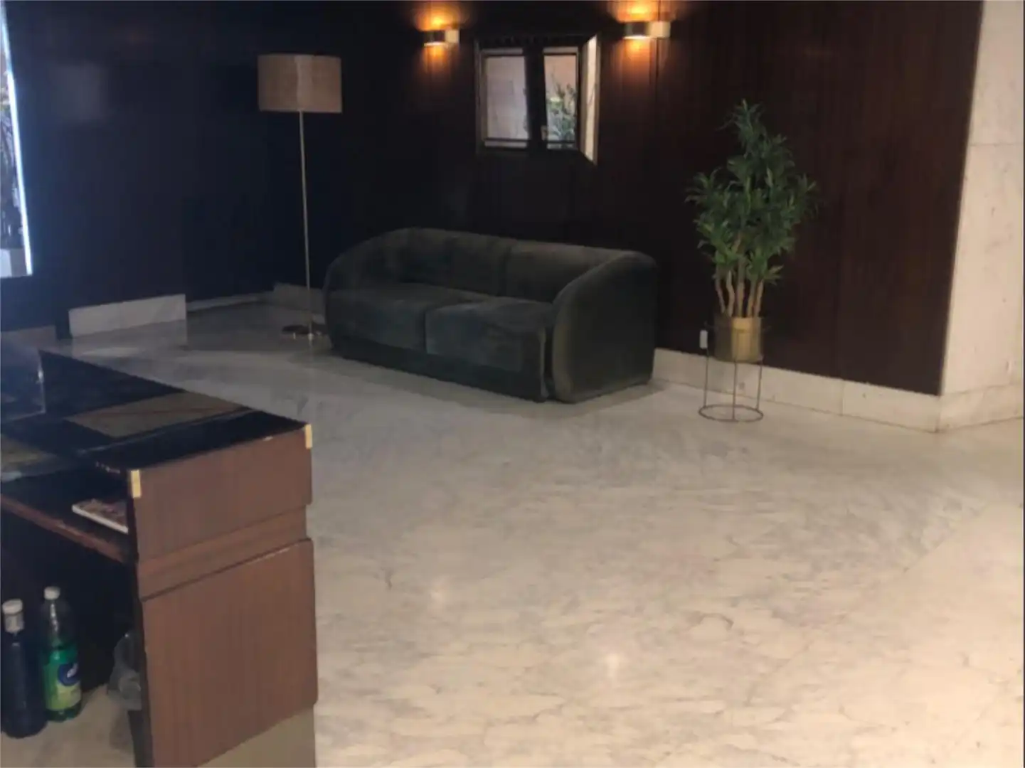 Wohnzimmer von Wohnung zur Miete in Madrid mit Heizung, Parkett und Terrasse