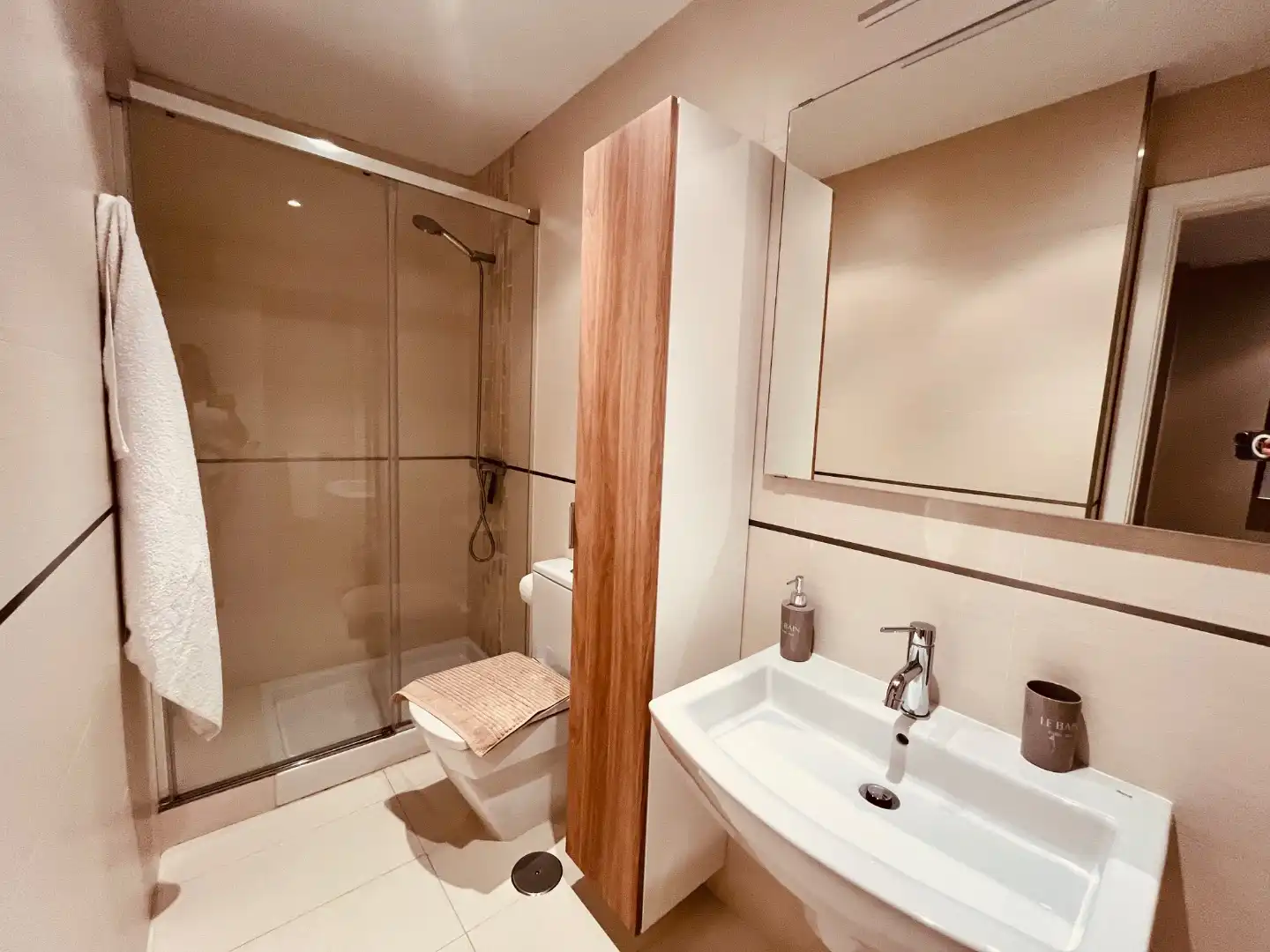 Baño de Piso de alquiler en Viveiro con Calefacción, Parquet y Amueblado