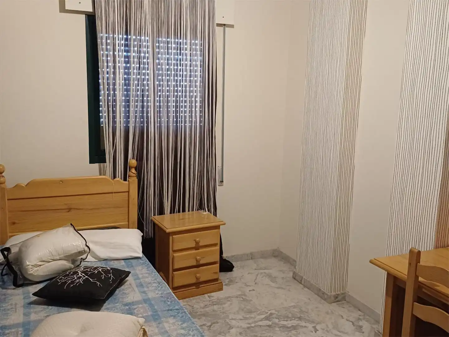 Casa adosada en venda a Calle Venus, 4, San García Dormitori de Casa adosada en venda en Algeciras amb Aire condicionat, Calefacció i Jardí privat